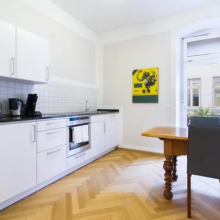 Qube Bergheim Apartment *